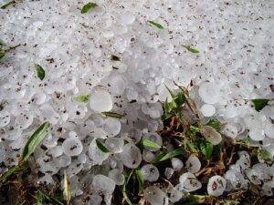 Alertas para granizo e chuvas elevadas. Confira