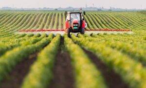 Representantes do agronegócio brasileiro sinalizam panoramas, tendências e soluções em evento no Paraná