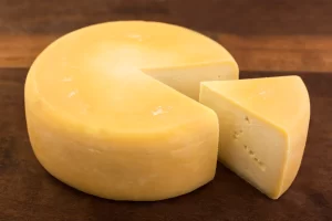 Demanda global por queijo continua crescendo